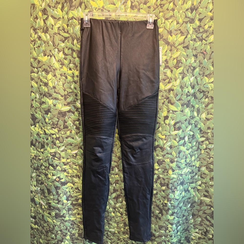 Good American Black Textured Faux Leather Pants